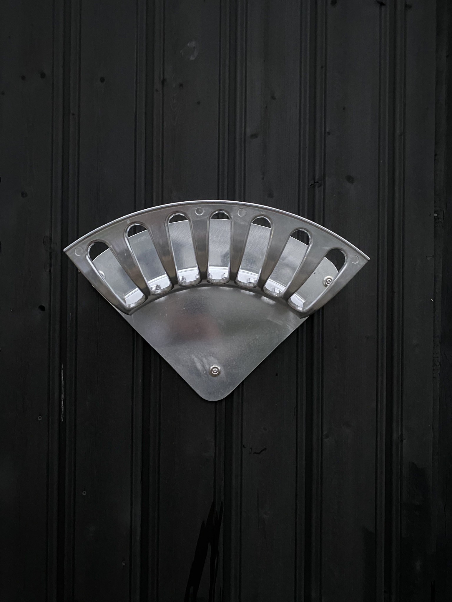 wall holder premium for hoses, cables, ropes 18x7 cm